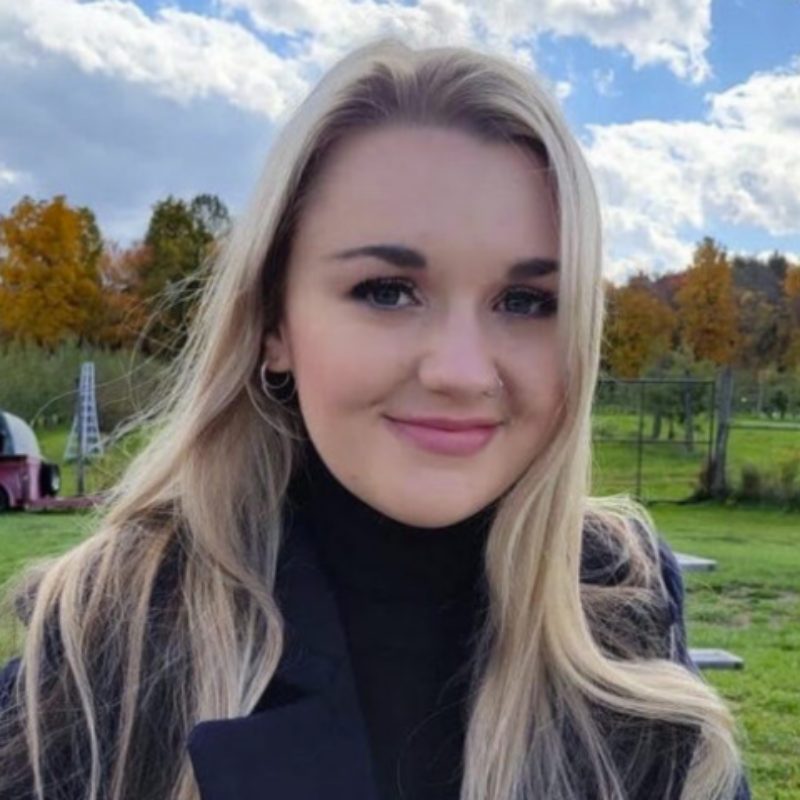 Amelia Arsenault